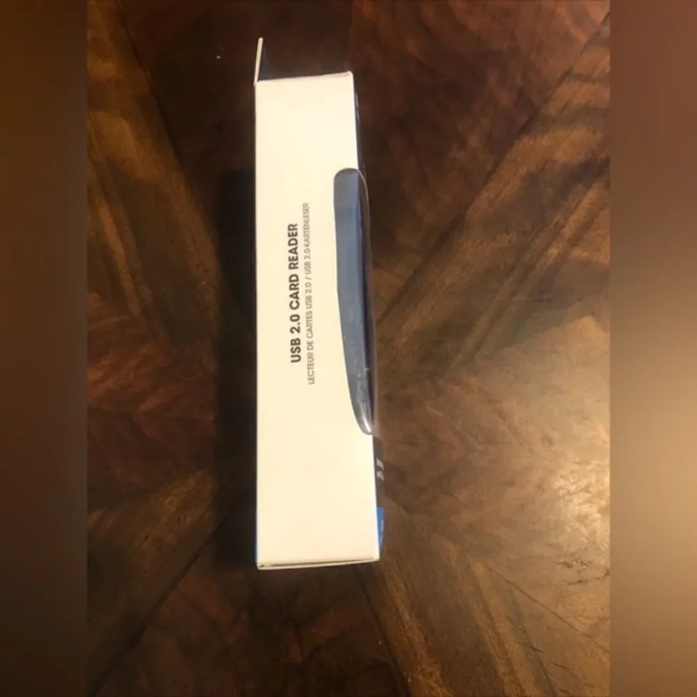 Flash card reader usb hub nwt - Picture 4 of 5